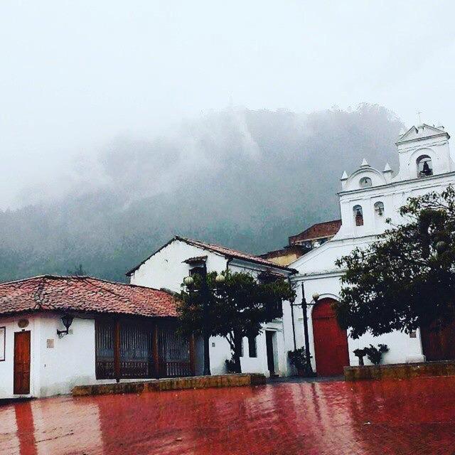 Amoblado Bogota, Wifi, Agua Caliente Διαμέρισμα Δωμάτιο φωτογραφία